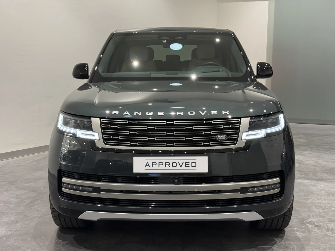 Land Rover Range Rover 3.0 P460e HSE 13