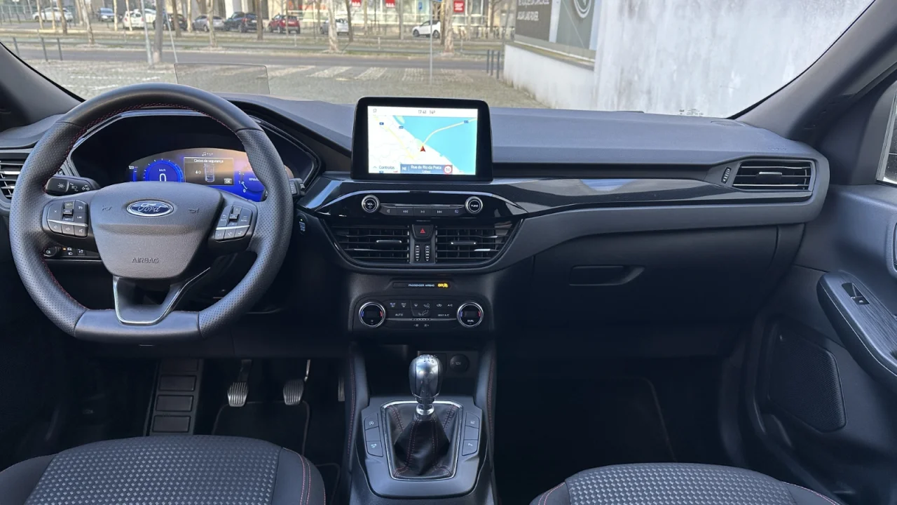 Ford Kuga St Line 1.5 TDCi EcoBlue 2