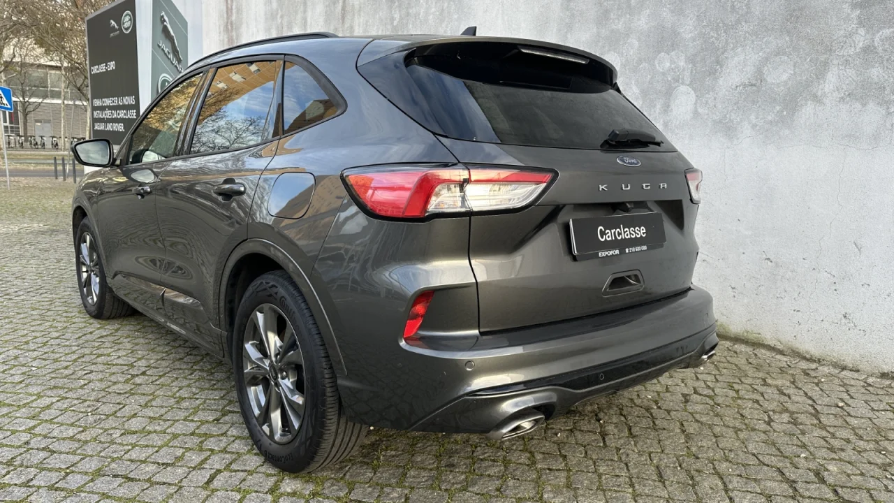Ford Kuga St Line 1.5 TDCi EcoBlue 8