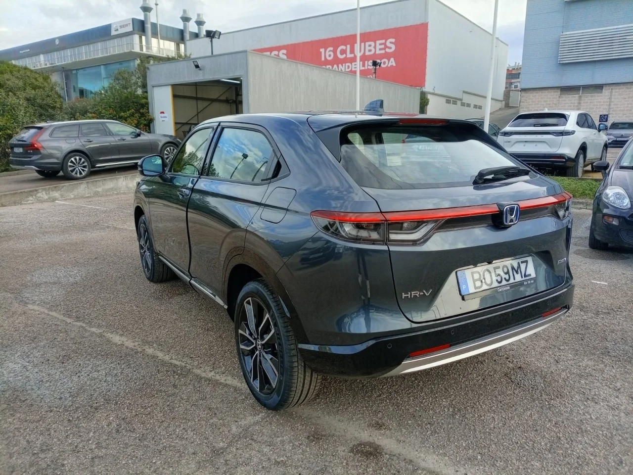 Honda HR-V Elegance 1.5 HEV 3