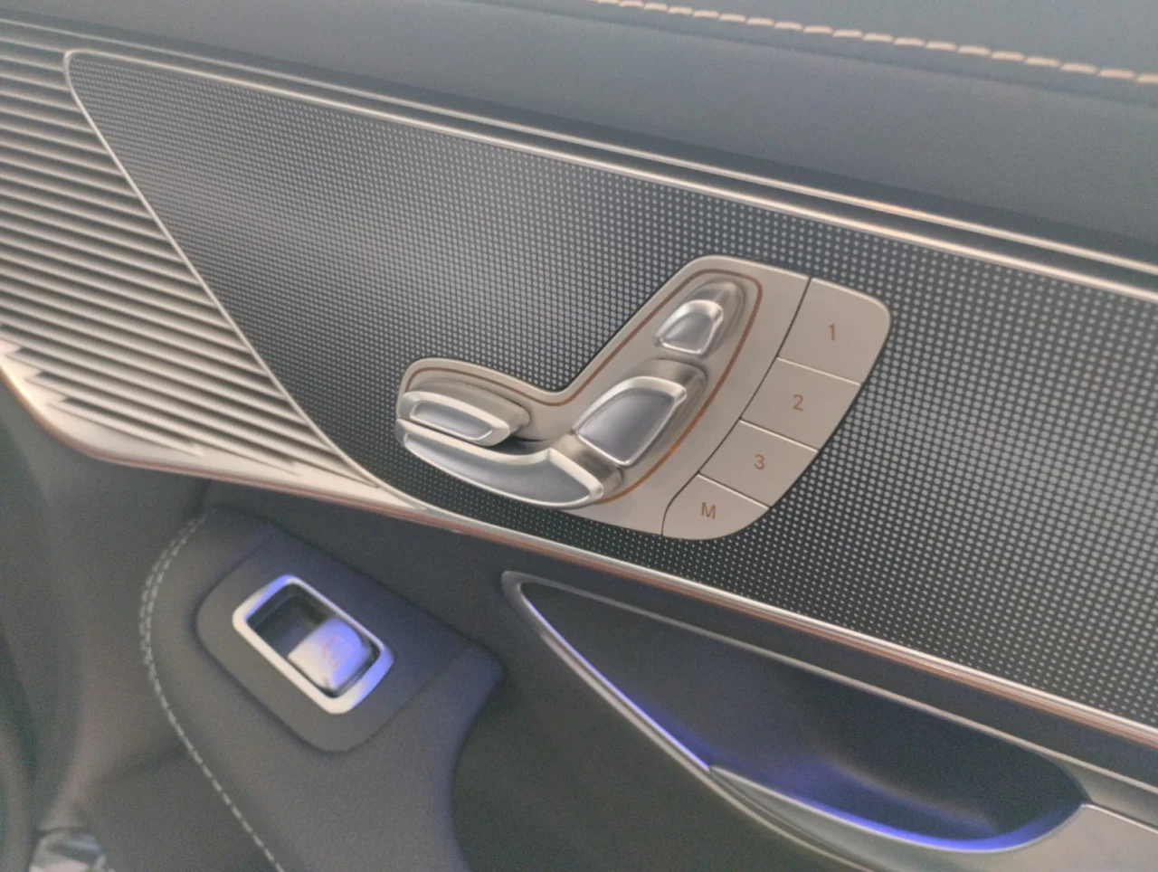 Mercedes EQC 400 4 Matic 10