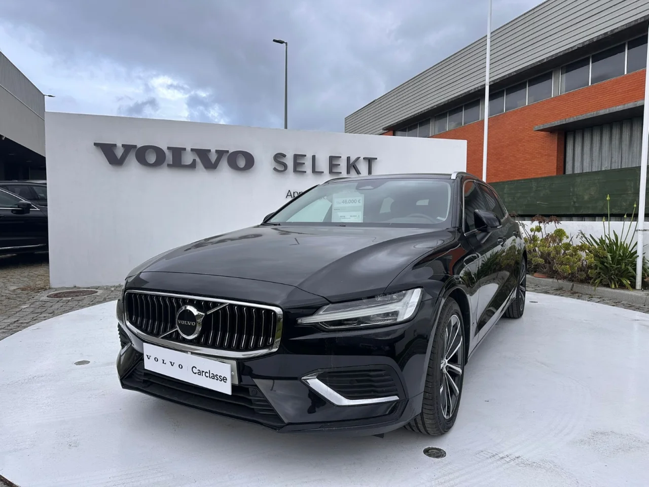 Volvo V60 T6 Core Bright