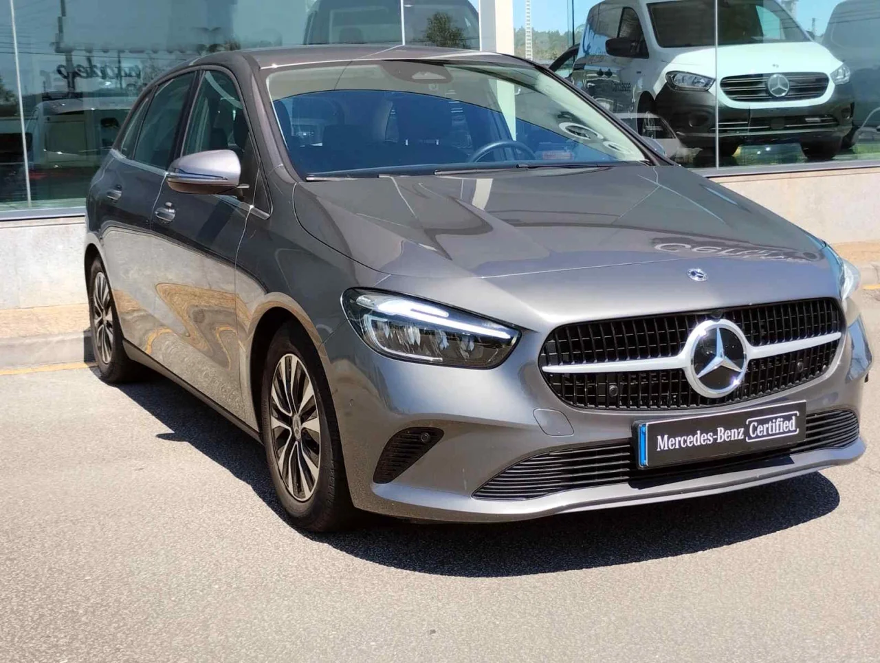 Mercedes Classe B 180d Advanced - vendido 10