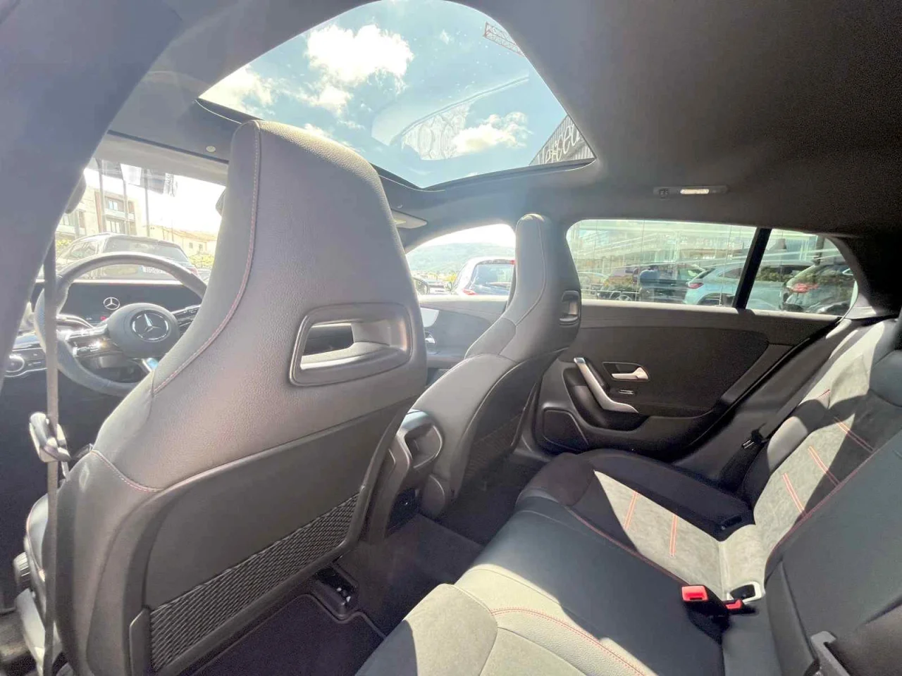 Mercedes Classe CLA 180d Shooting Brake AMG Advanced Plus 2