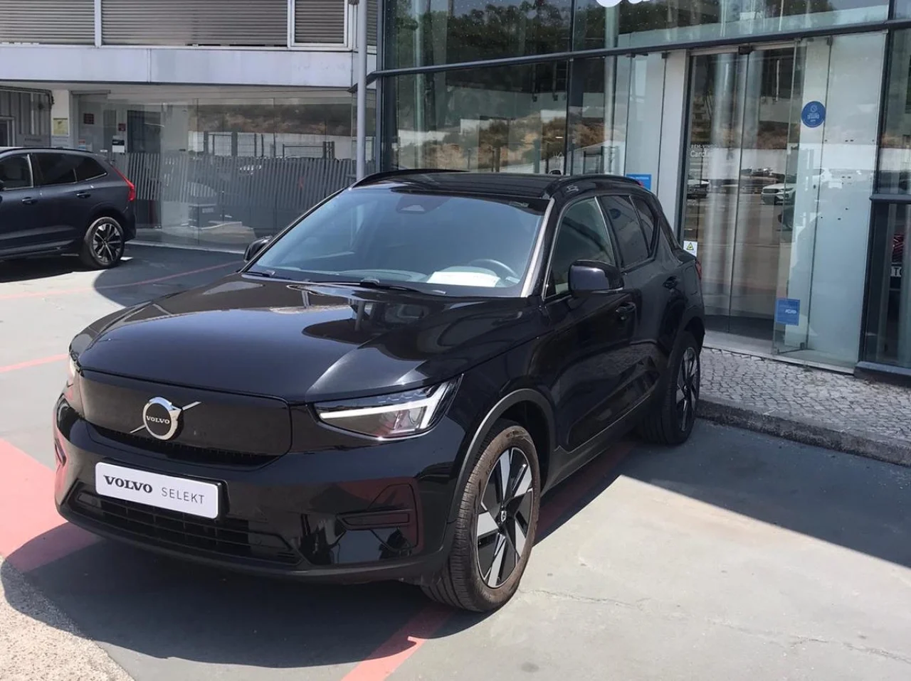 Volvo XC40 Recharge Single Motor Extended Range Core
