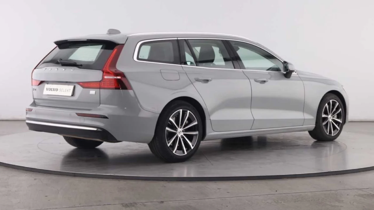 Volvo V60 Recharge T6 Essential Bright 6