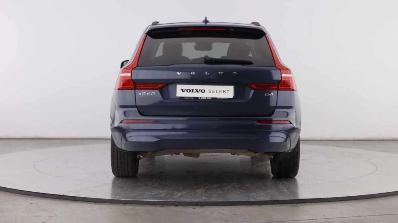Volvo XC60 Core 8