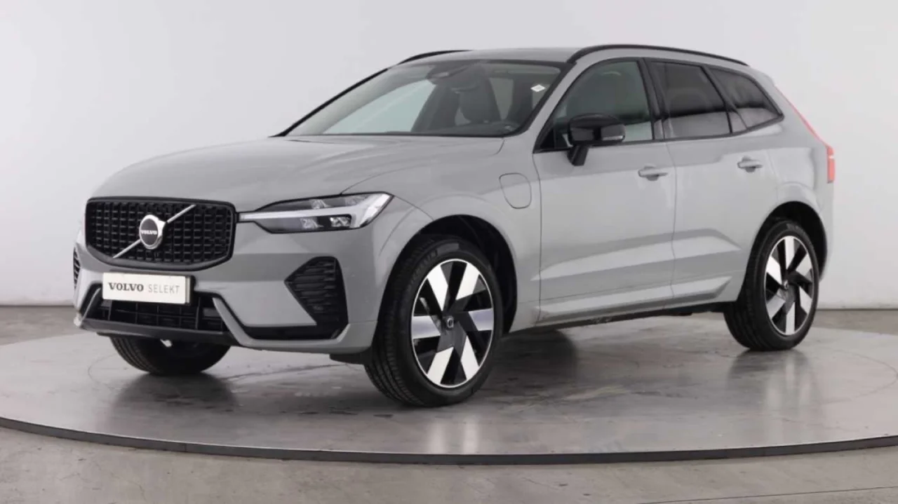 Volvo XC60 Recharge T6 Plus Dark