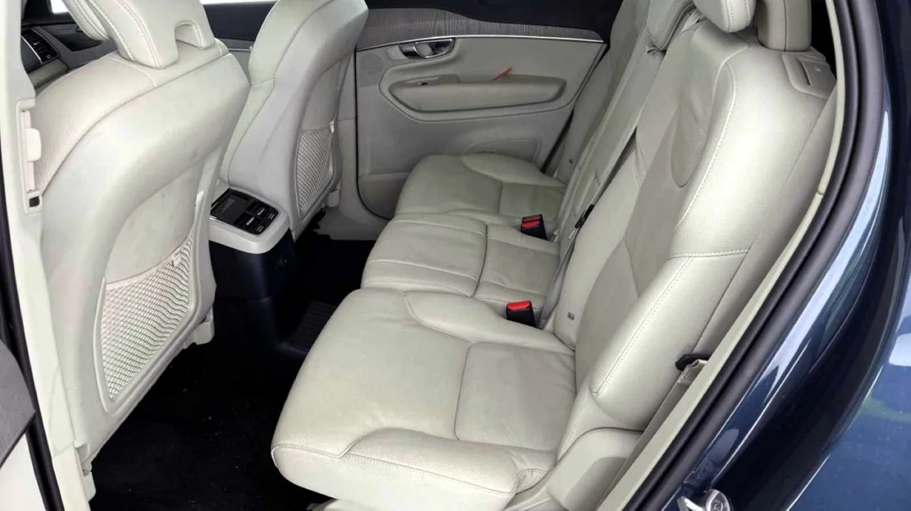 Volvo XC90 Recharge T8  Plus Bright 7 Lugares 3