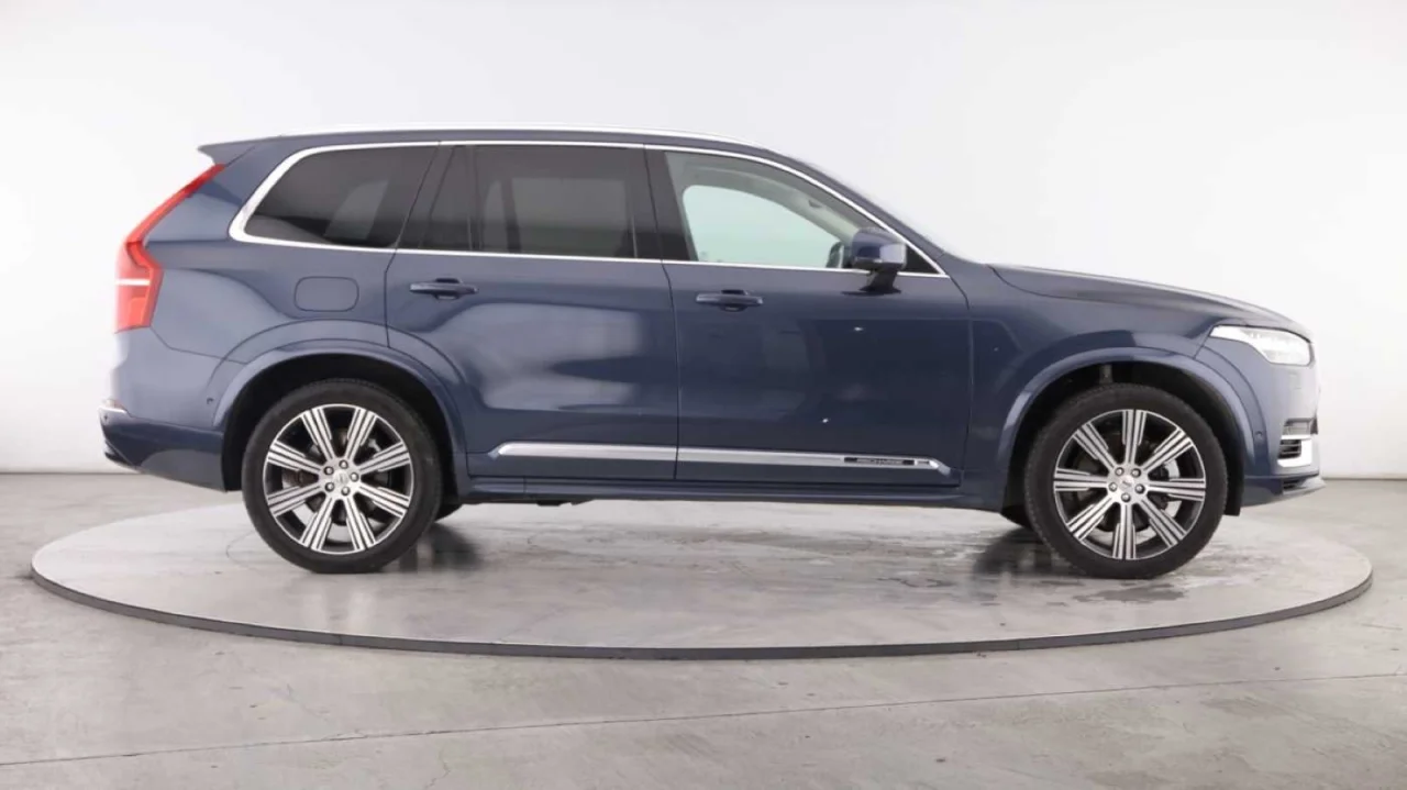 Volvo XC90 Recharge T8  Plus Bright 7 Lugares 8