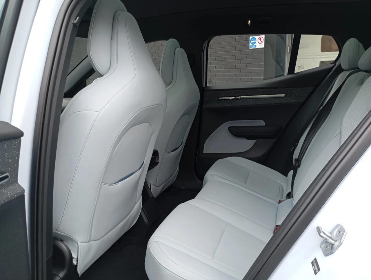 Volvo EX30 Twin Motor Performance  Ultra 5