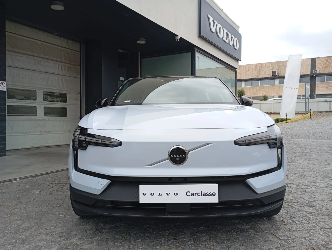 Volvo EX30 Twin Motor Performance  Ultra 11