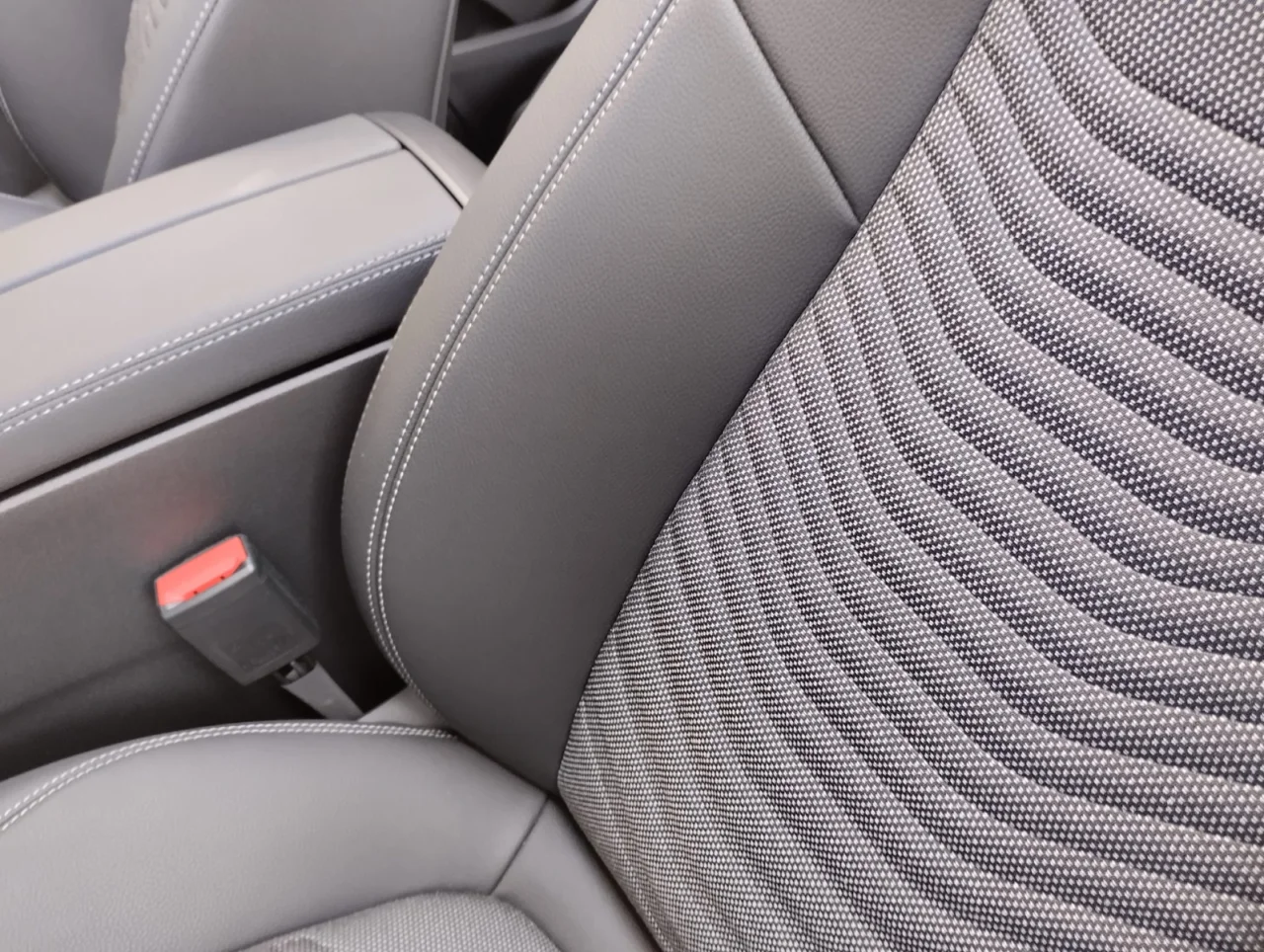 Mercedes Classe EQA 250+ Progressive Advanced 9