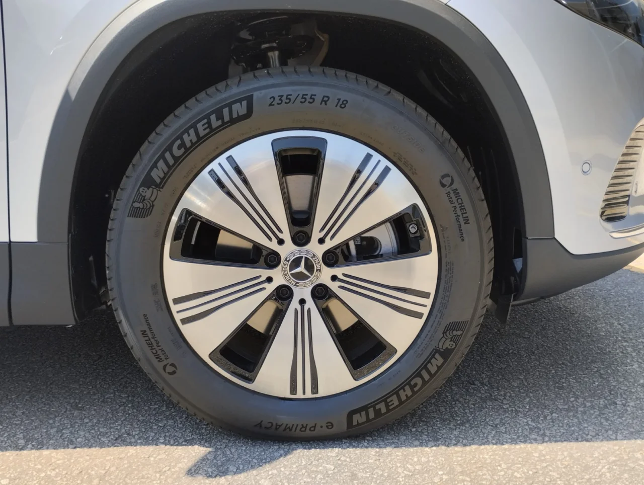 Mercedes Classe EQA 250+ Progressive Advanced 15