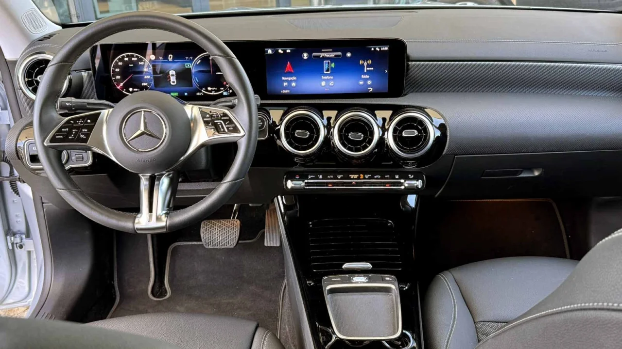 Mercedes Classe CLA 250e Progressive Advanced Coupé 4