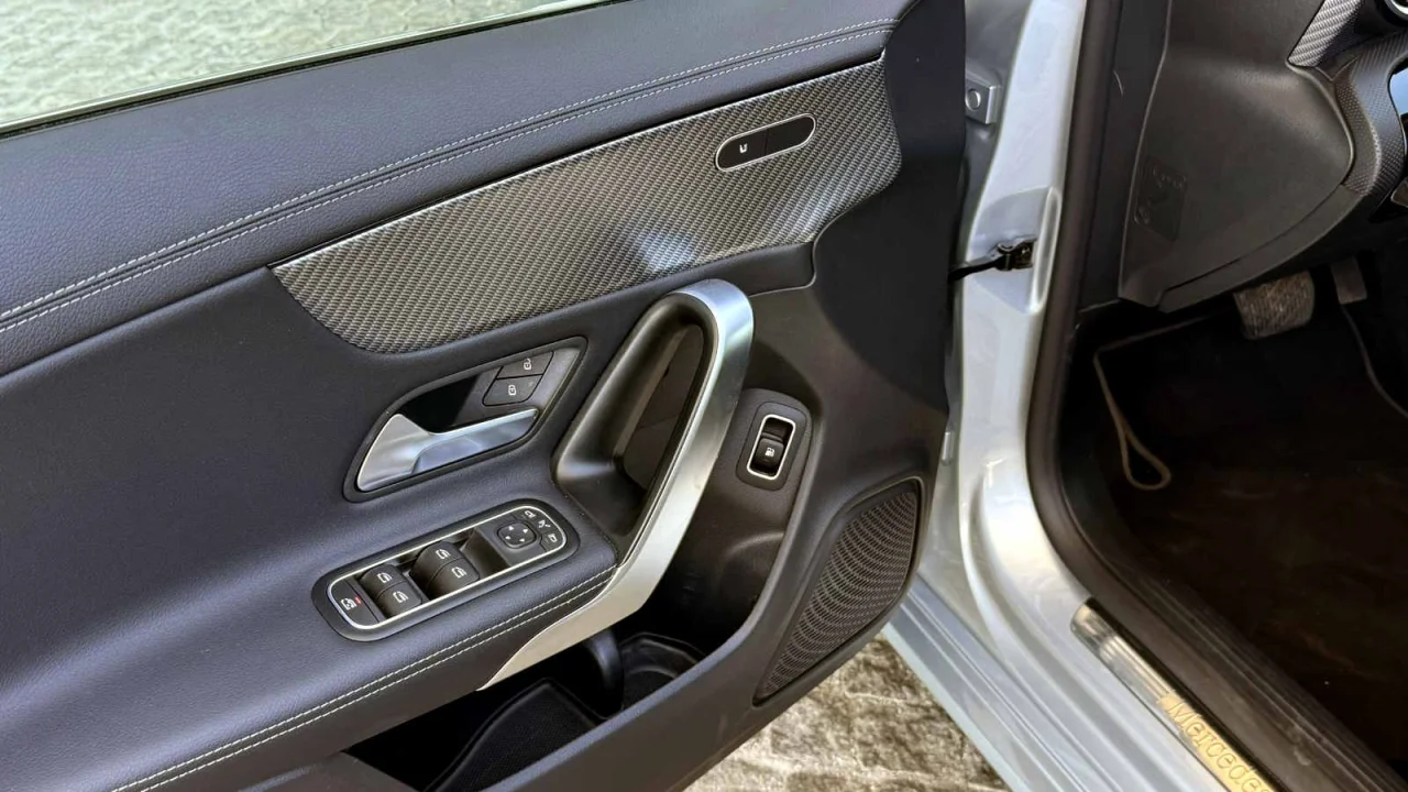 Mercedes Classe CLA 250e Progressive Advanced Coupé 6