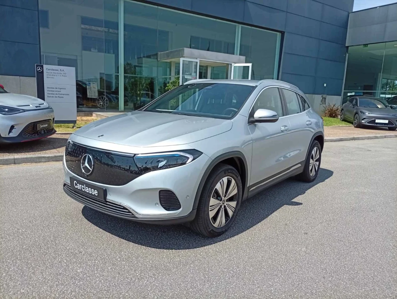 SUV