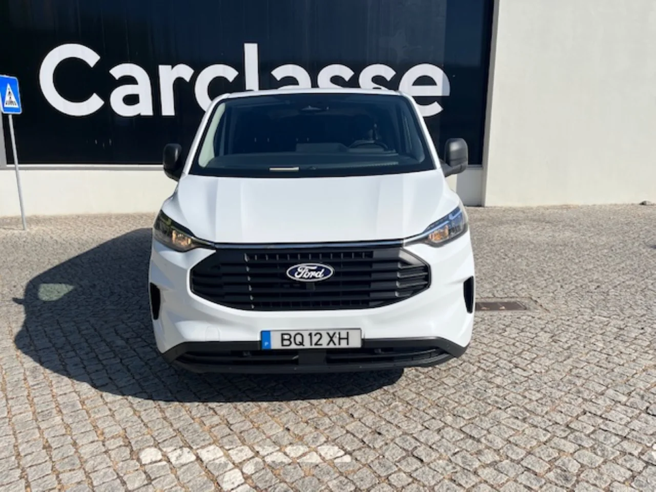 Ford Transit Custom Kombi Trail 9 Lugares 8