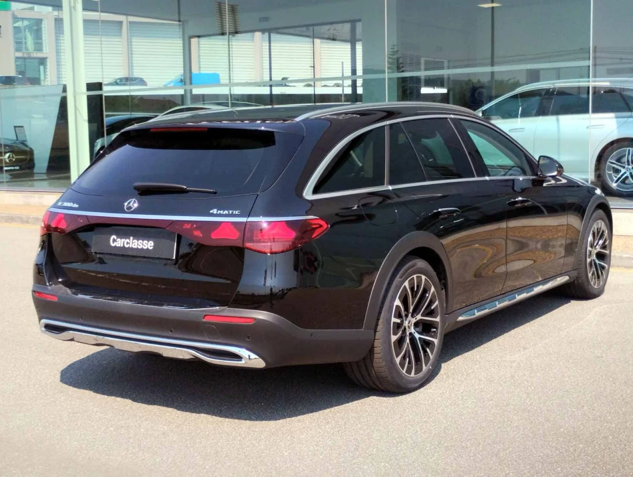 Mercedes Classe E 300de Station All Terrain Avantgarde Advanced 13