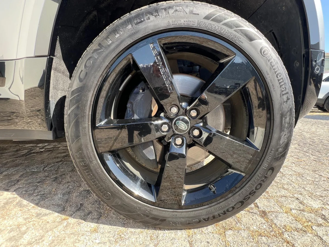 Land Rover Defender 2.0 P400e 110 AWD X-Dynamic SE 6