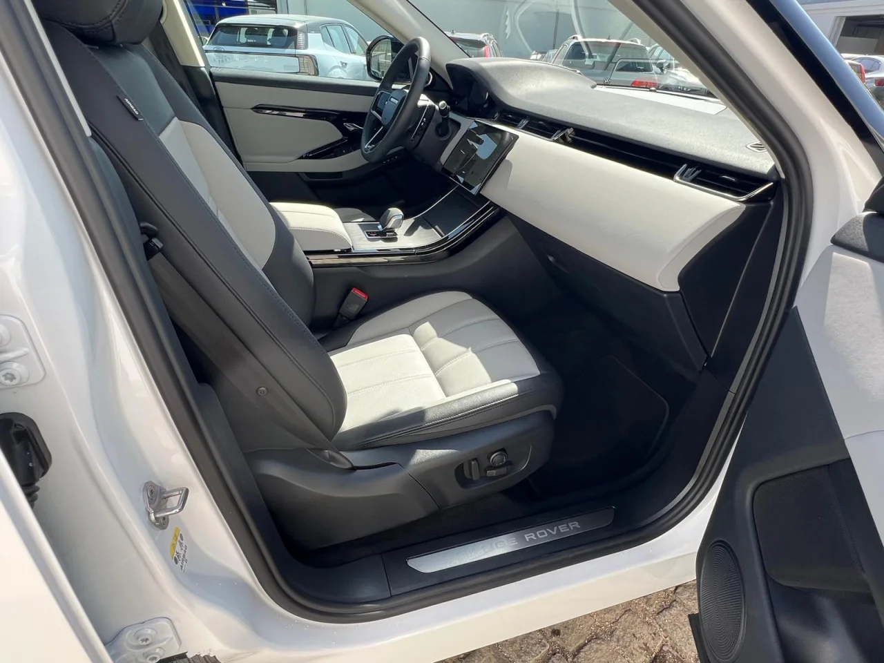 Land Rover Range Rover Evoque 1.5 P160 Dynamic SE 3