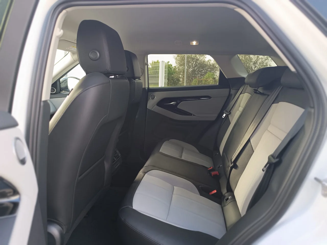 Land Rover Range Rover Evoque 1.5 P160 Dynamic SE 10