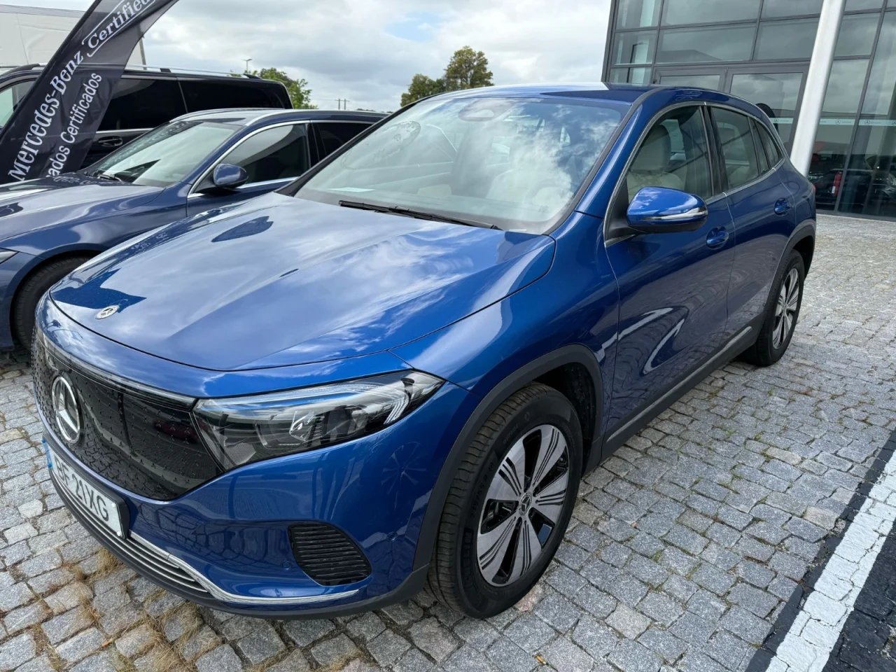 SUV