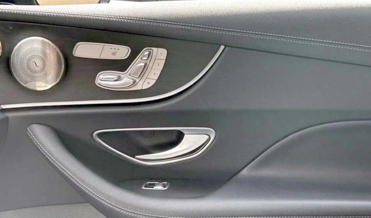 Mercedes Classe E 220d AMG Premium Plus Coupé 4