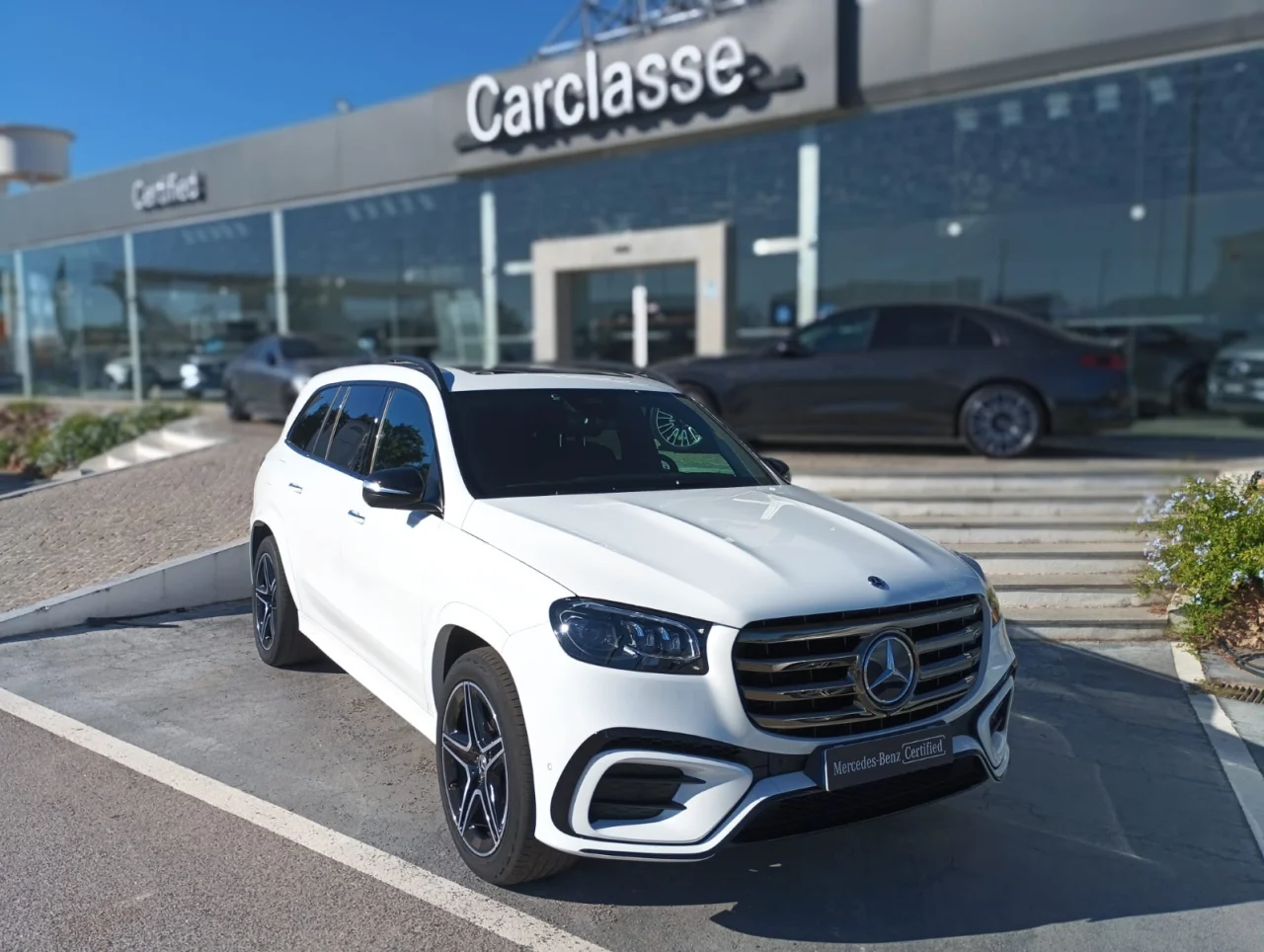 SUV