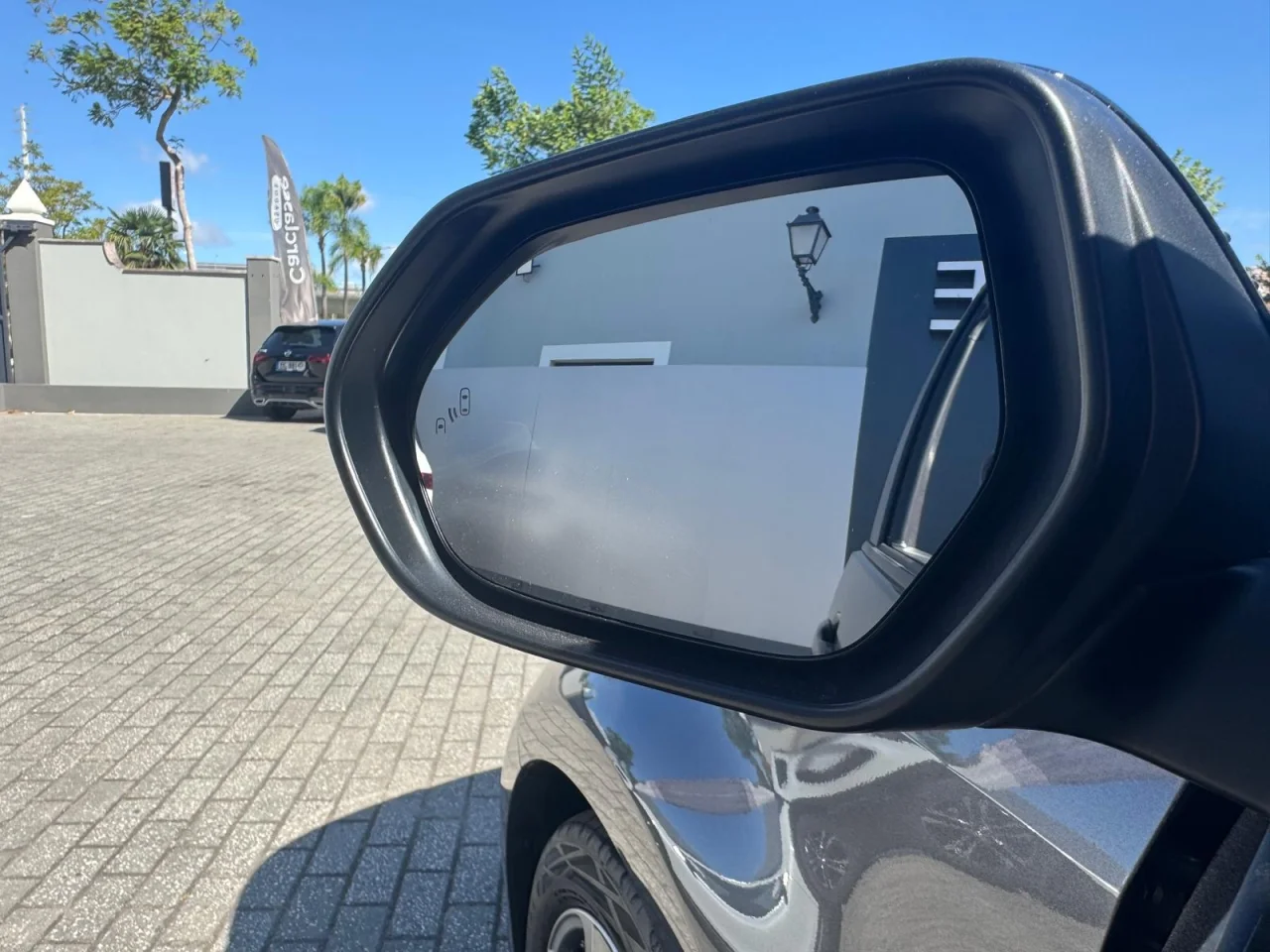 Mazda 2 1.5 L Hybrid VVT-i Agile 8