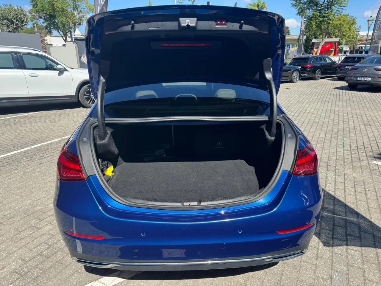 Mercedes Classe C 300e Avantgarde Limousine 10