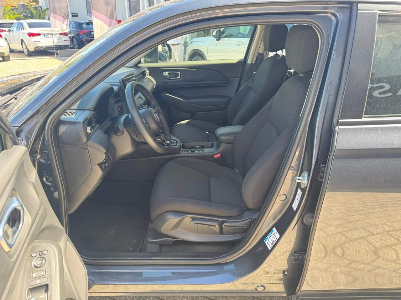 Honda HR-V Elegance Black Edition 4