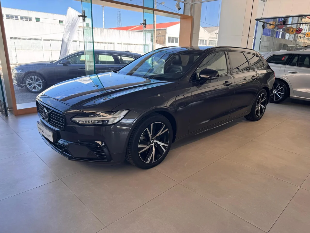 Volvo V90 T6 Recharge R-Design AWD