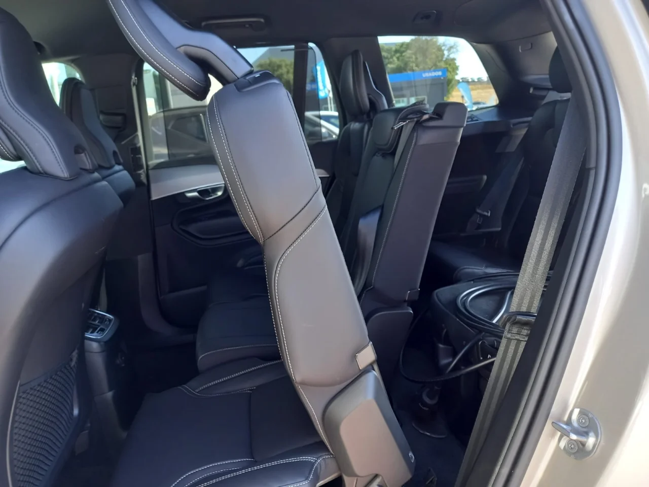 Volvo XC90 Recharge Plus, T8 Plus 7 Lugares 2