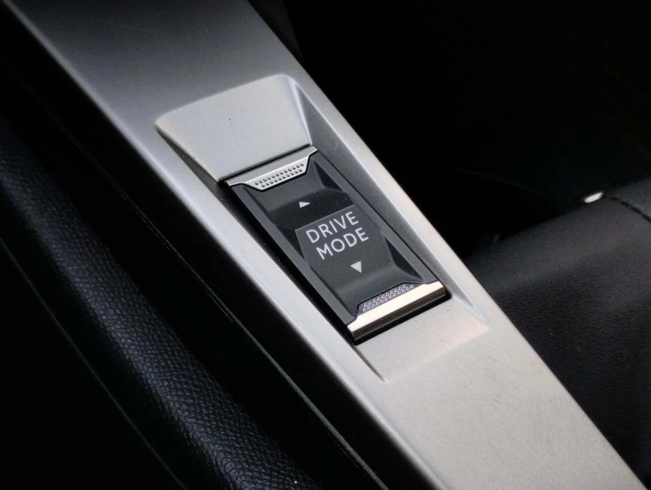 Peugeot 308 SW Puretech Active Pack 130 cv 11