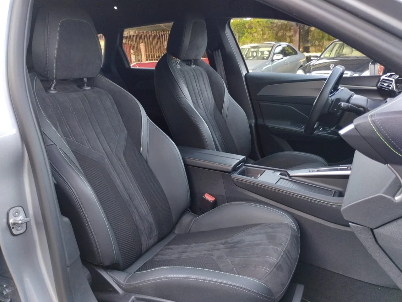 Peugeot 308 SW 1.5 Blue HDI 130 GT Line Auto 10