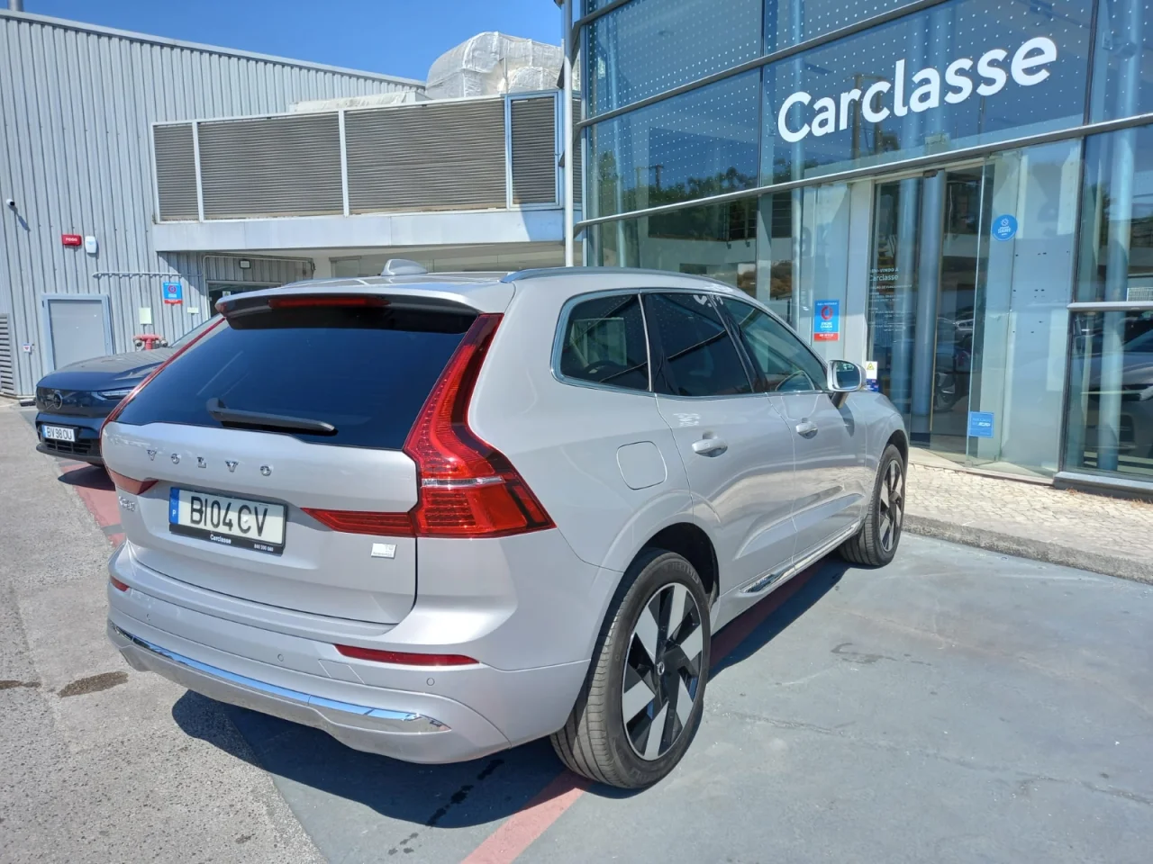 Volvo XC60 Recharge T6 Plus Bright 8