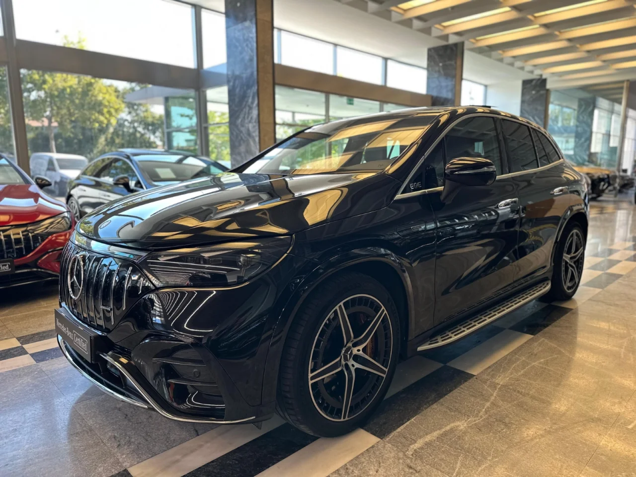SUV