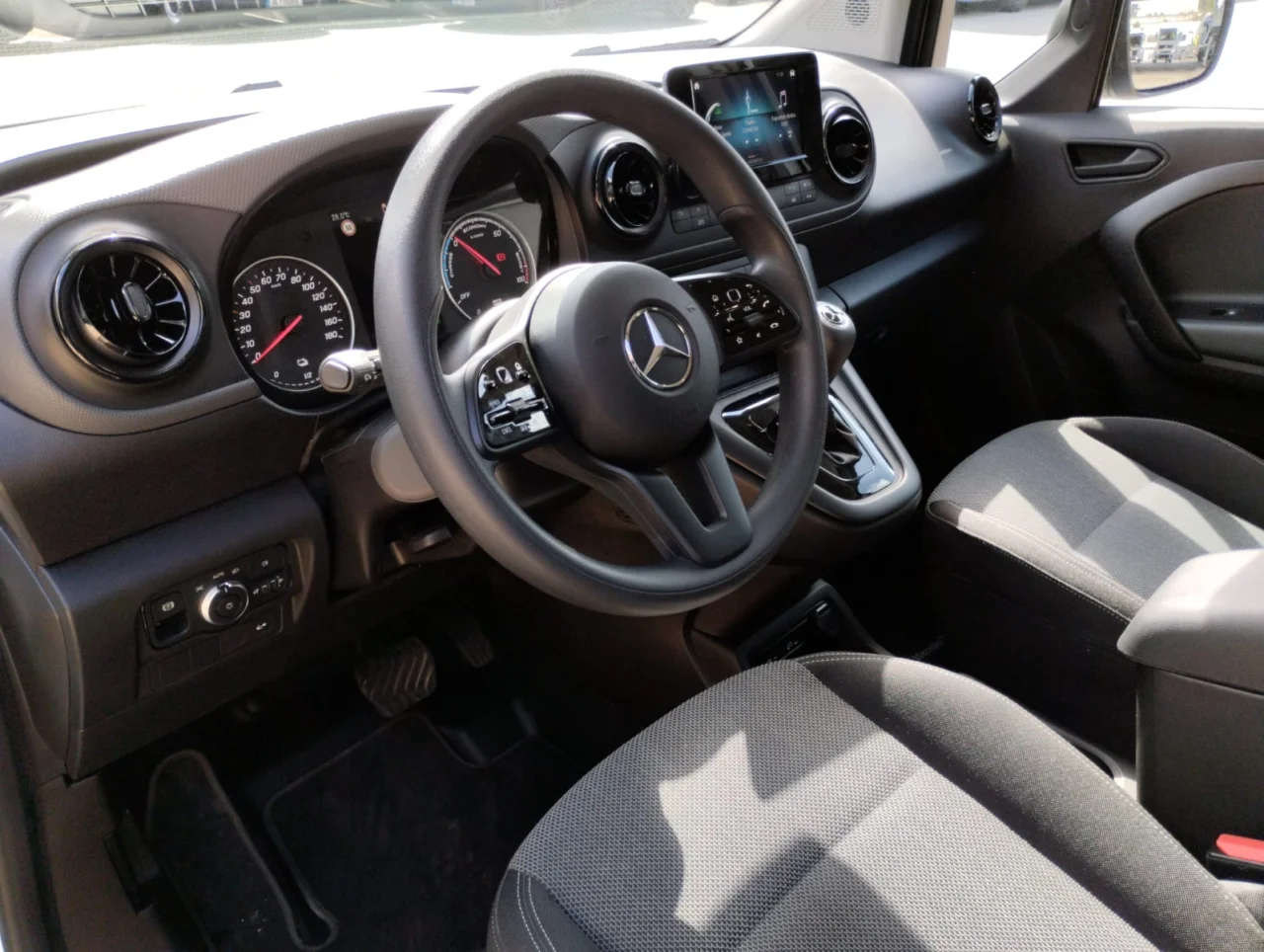 Mercedes eCitan Tourer Pro 1