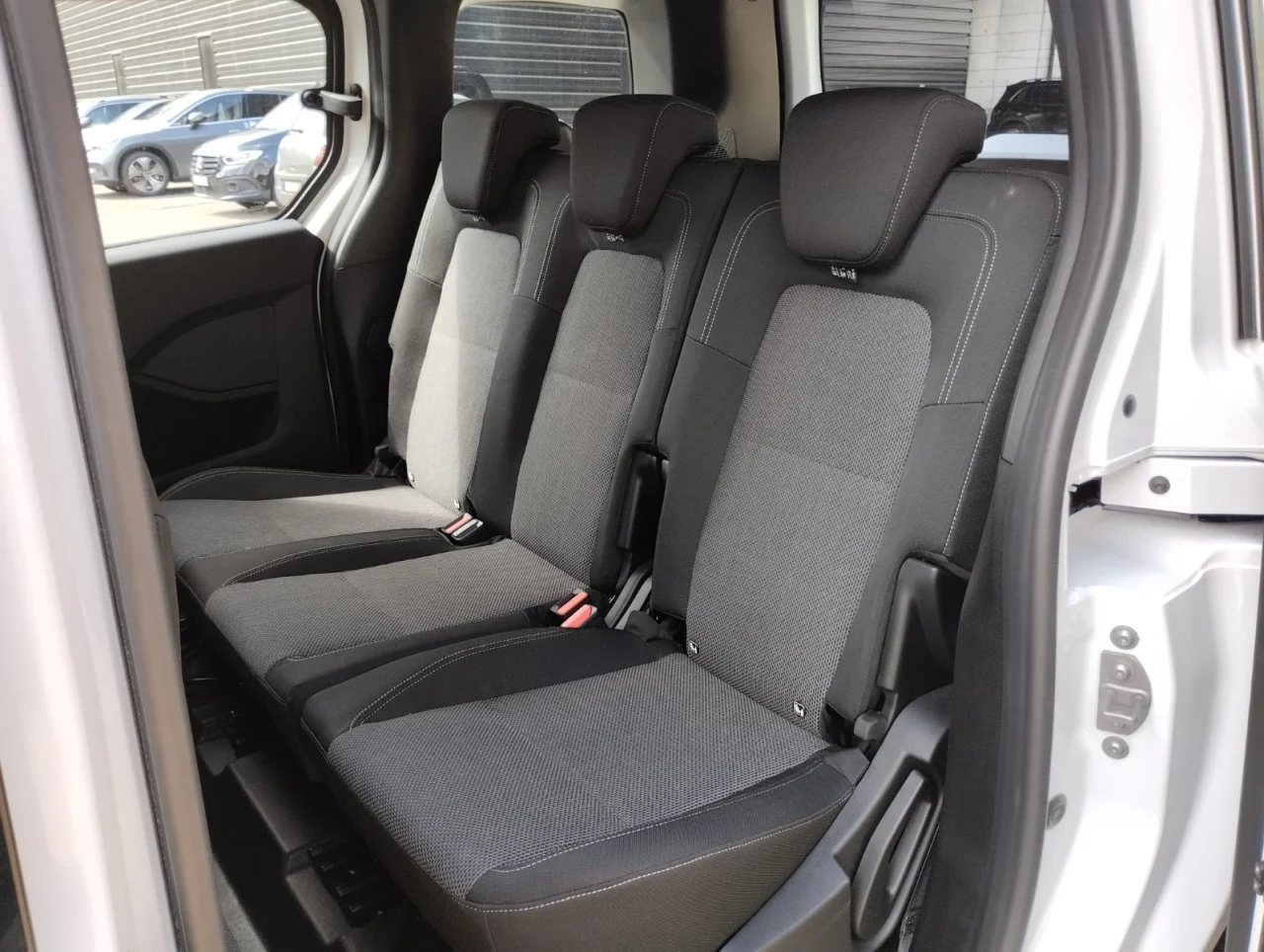 Mercedes eCitan Tourer Pro 4