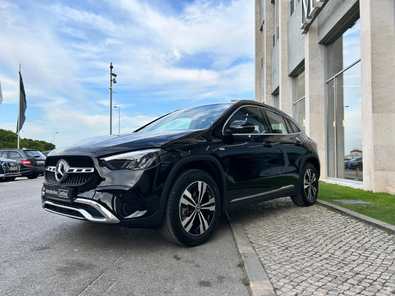 SUV