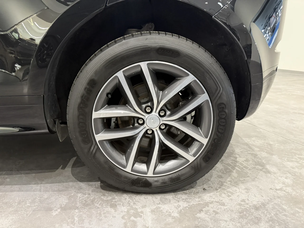 Land Rover Range Rover Evoque 1.5 P300e AWD Dynamic SE 11