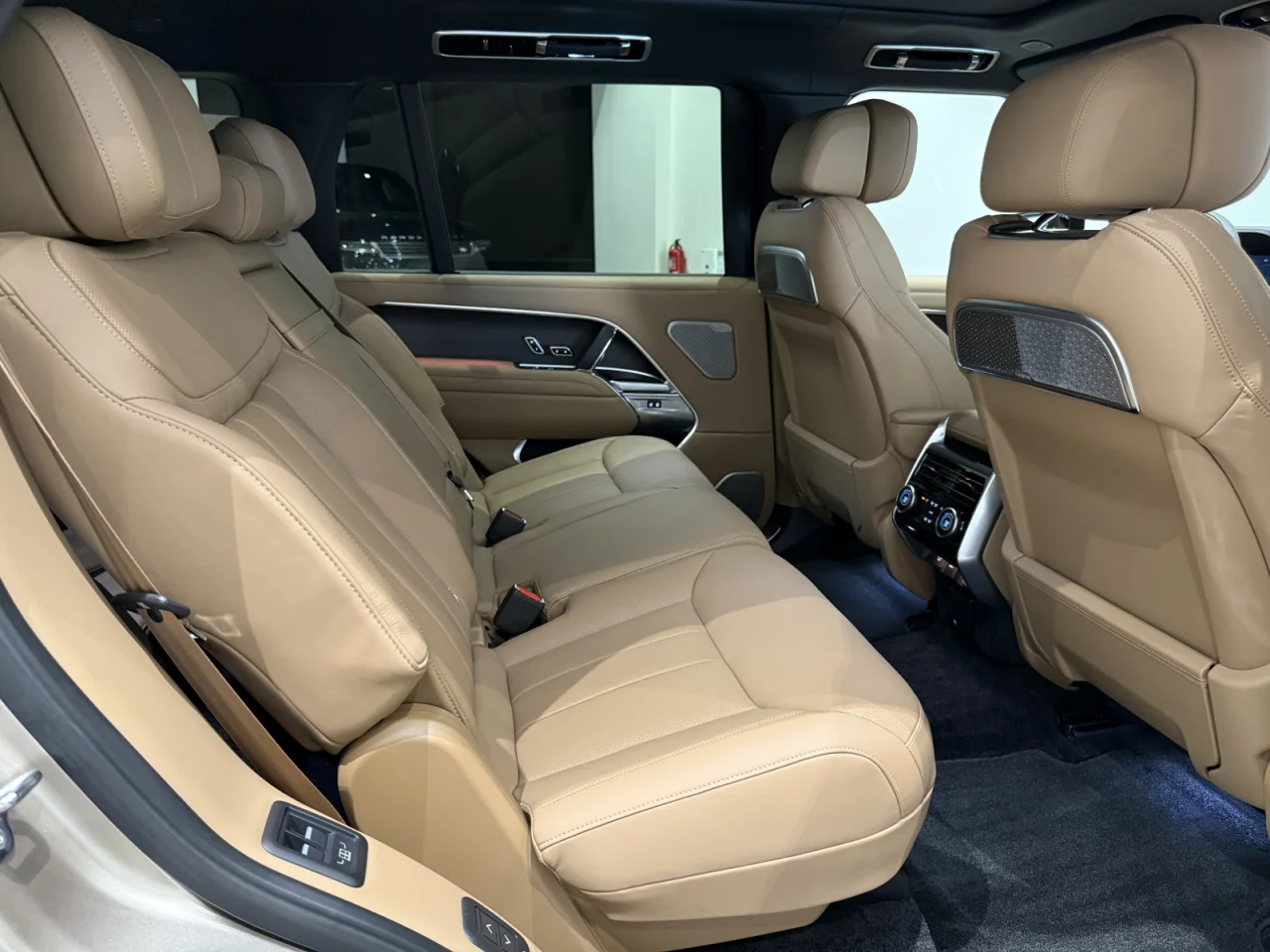 Land Rover Range Rover 4.4 P530 LWB 7L Autobiography 9