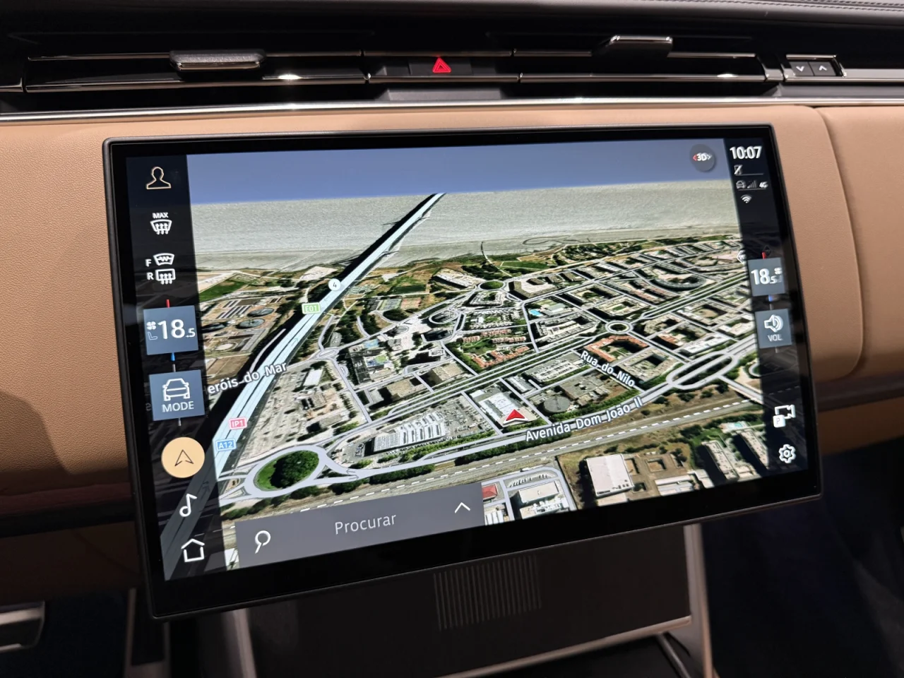 Land Rover Range Rover 4.4 P530 LWB 7L Autobiography 10