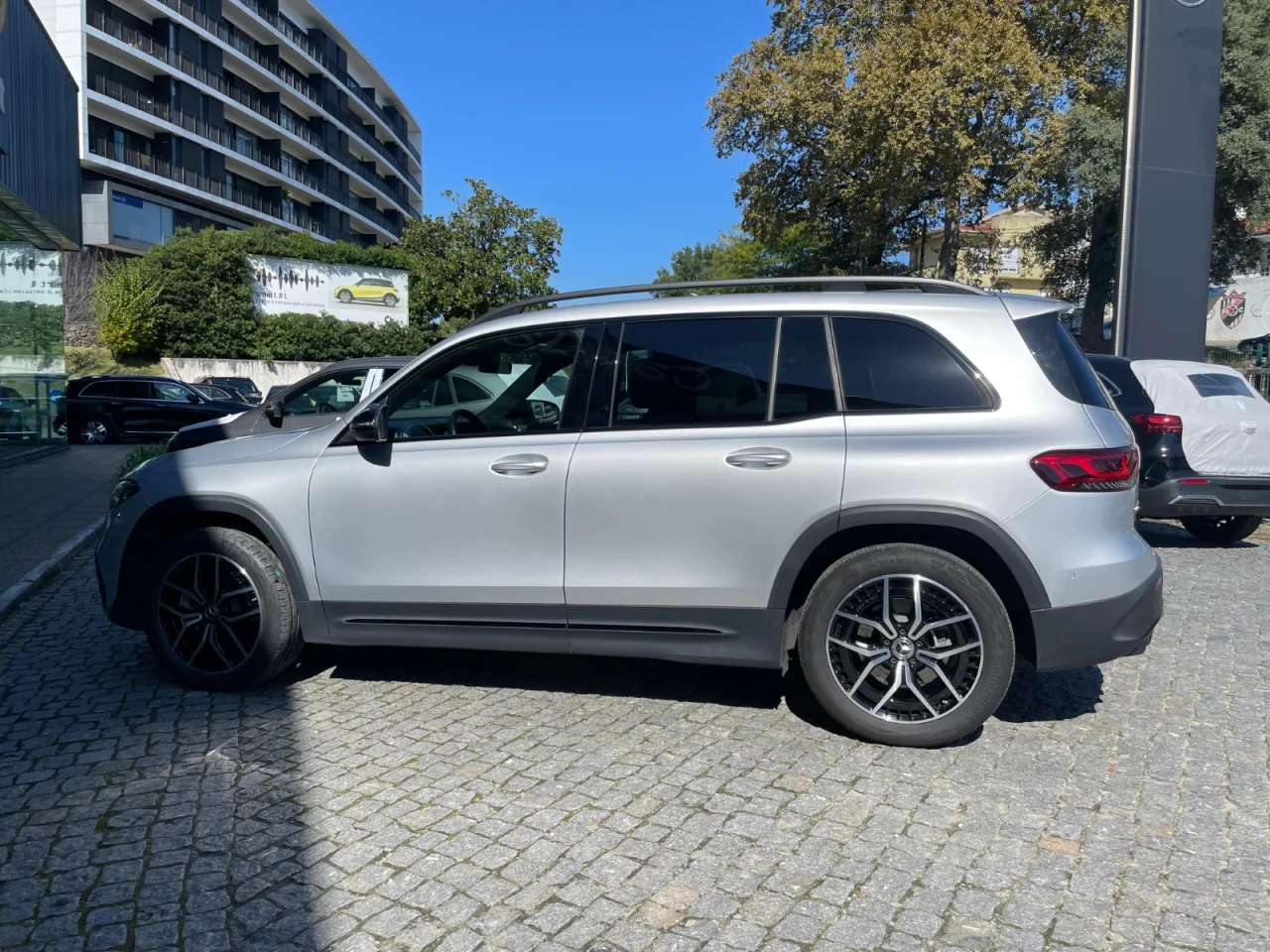 Mercedes EQB 250 AMG 6
