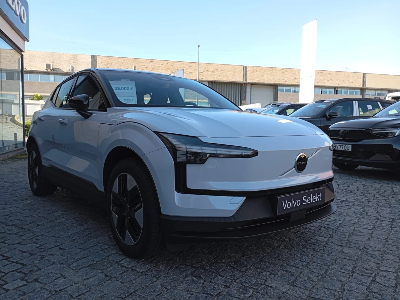 Volvo EX30 Single Motor 272cv Plus 51 kWh 7