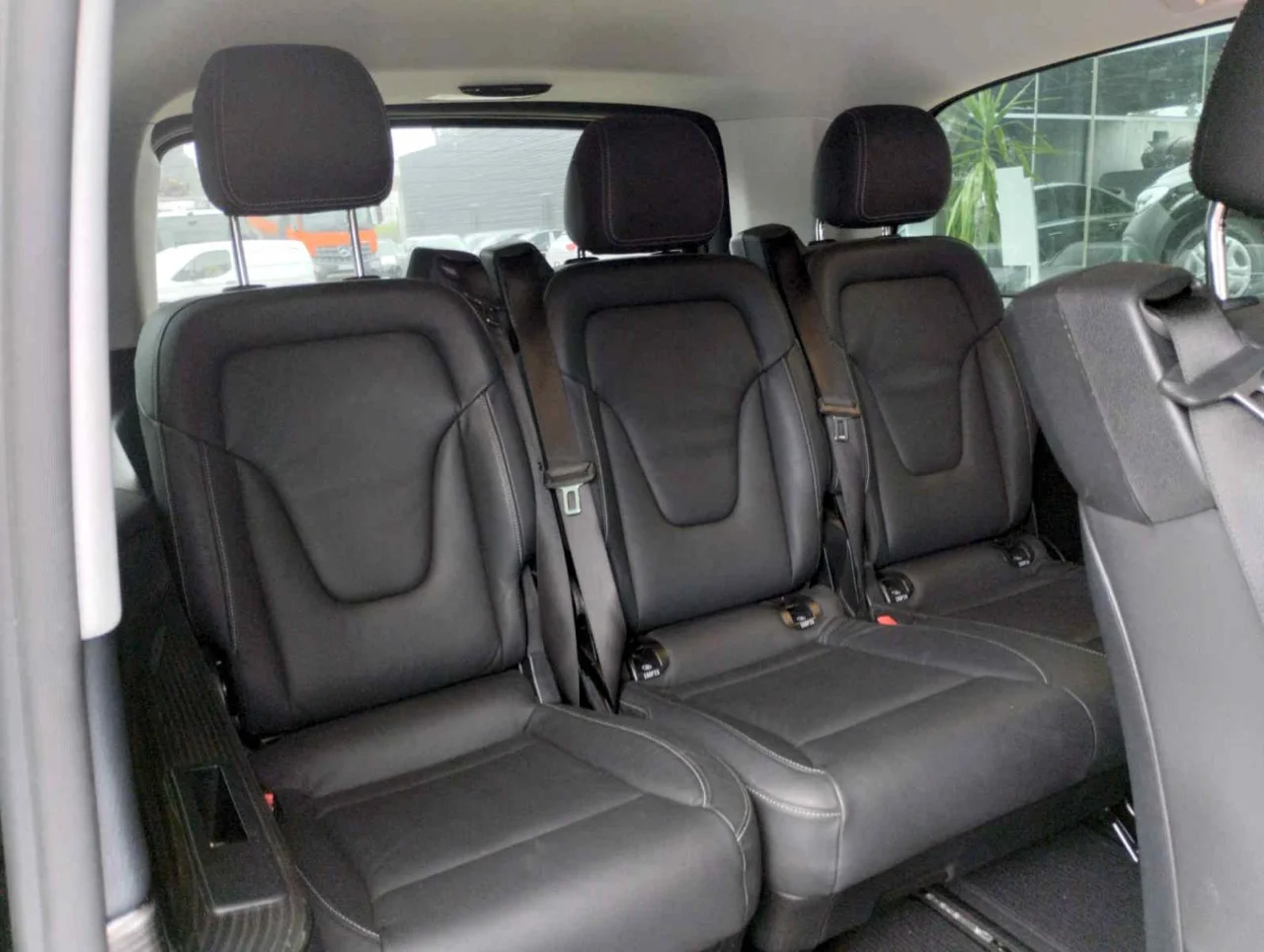 Mercedes V 250 d Avantgarde Longo 8 Lugares 4