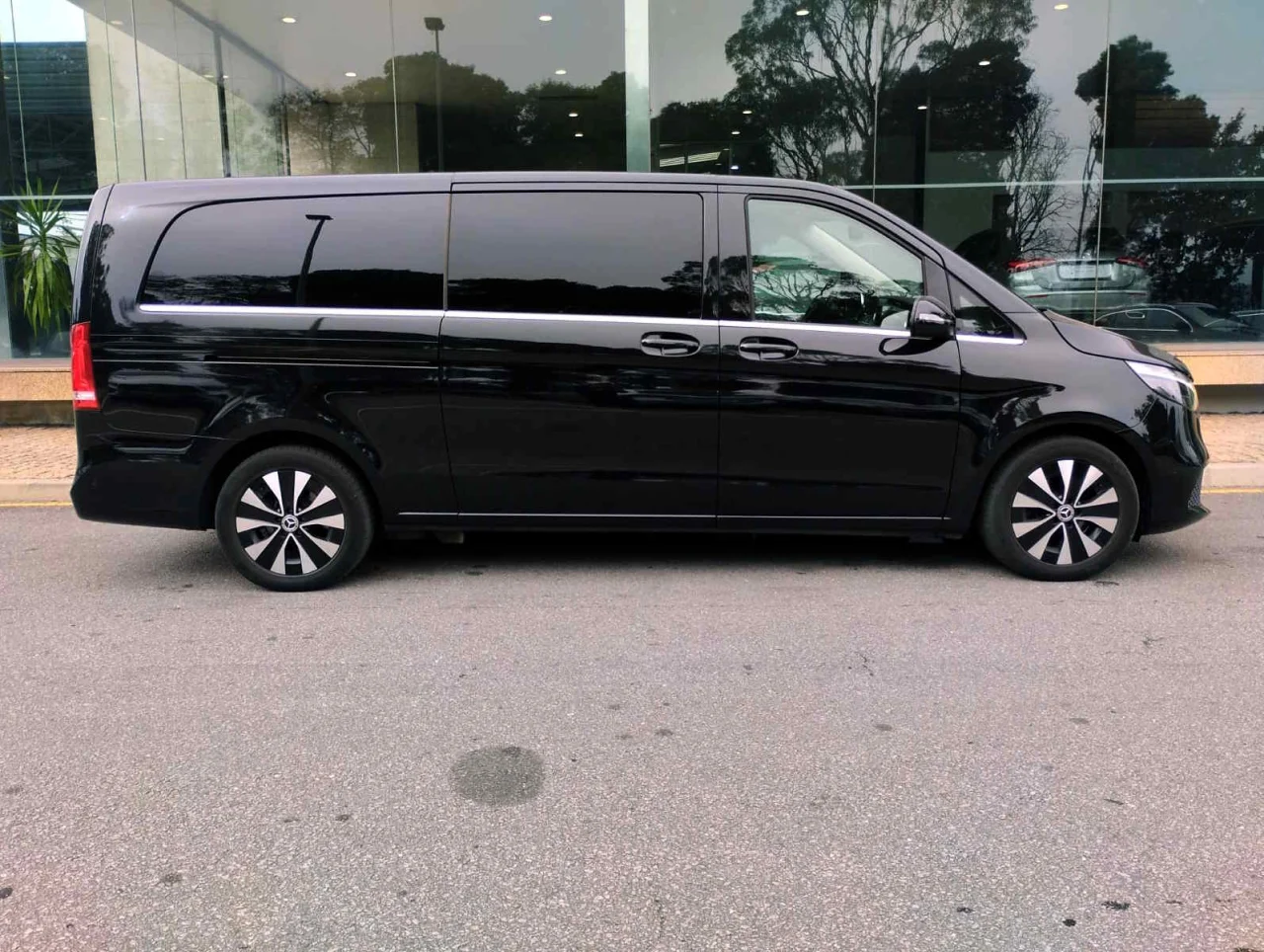 Mercedes V 250 d Avantgarde Longo 8 Lugares 11