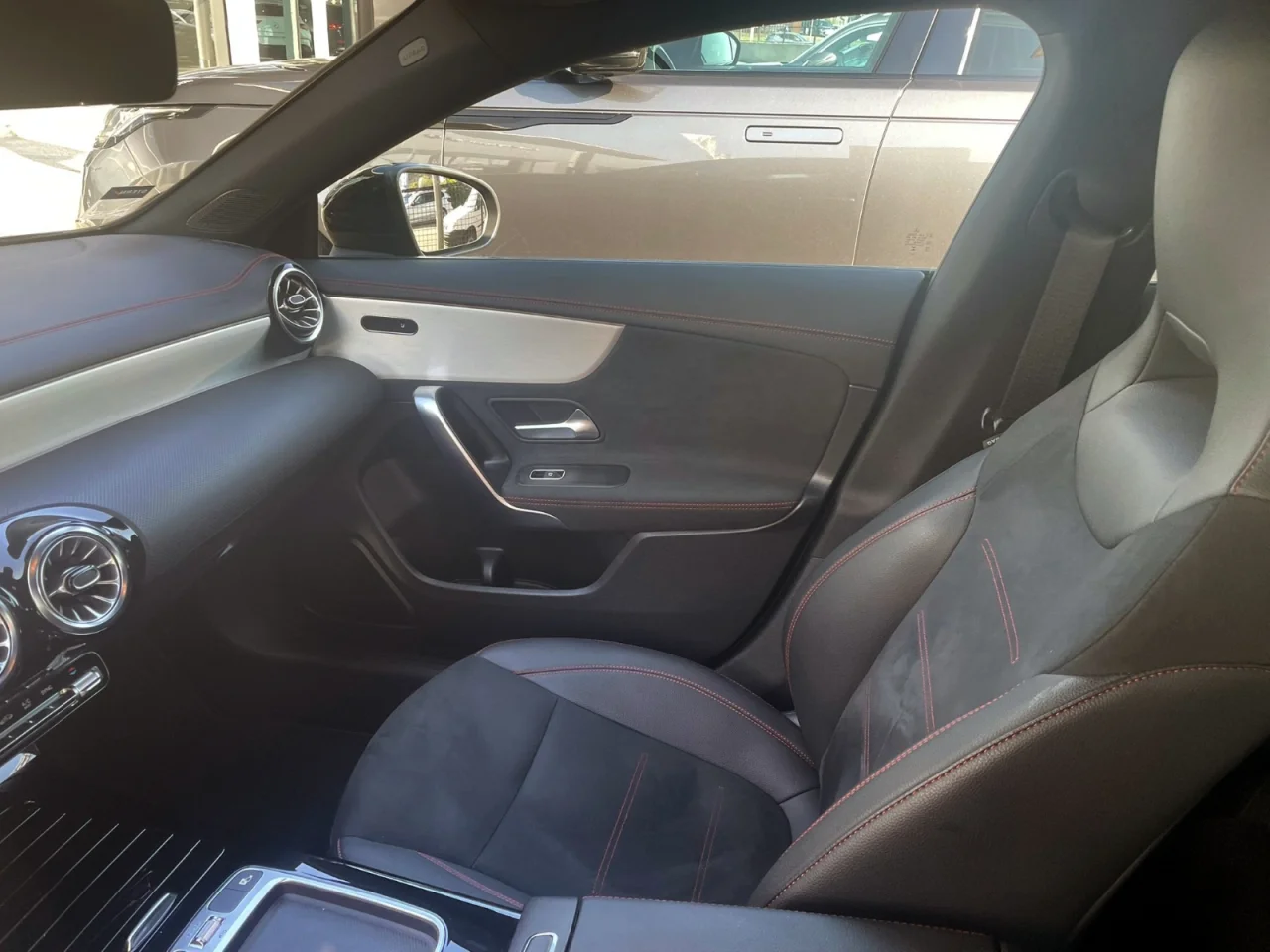 Mercedes Classe CLA 180d Shooting Brake AMG Advanced Plus 3