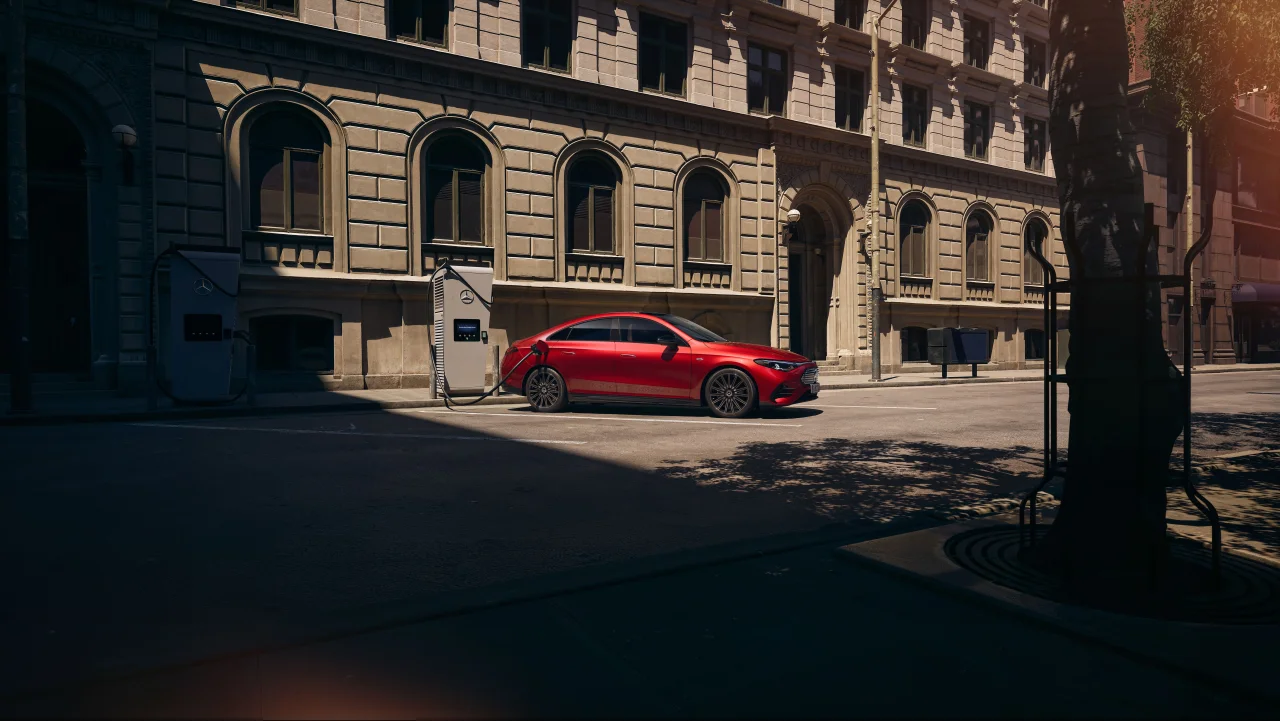Carclasse apresenta primeiro CLA 100% elétrico em Guimarães, Lisboa e Faro 1